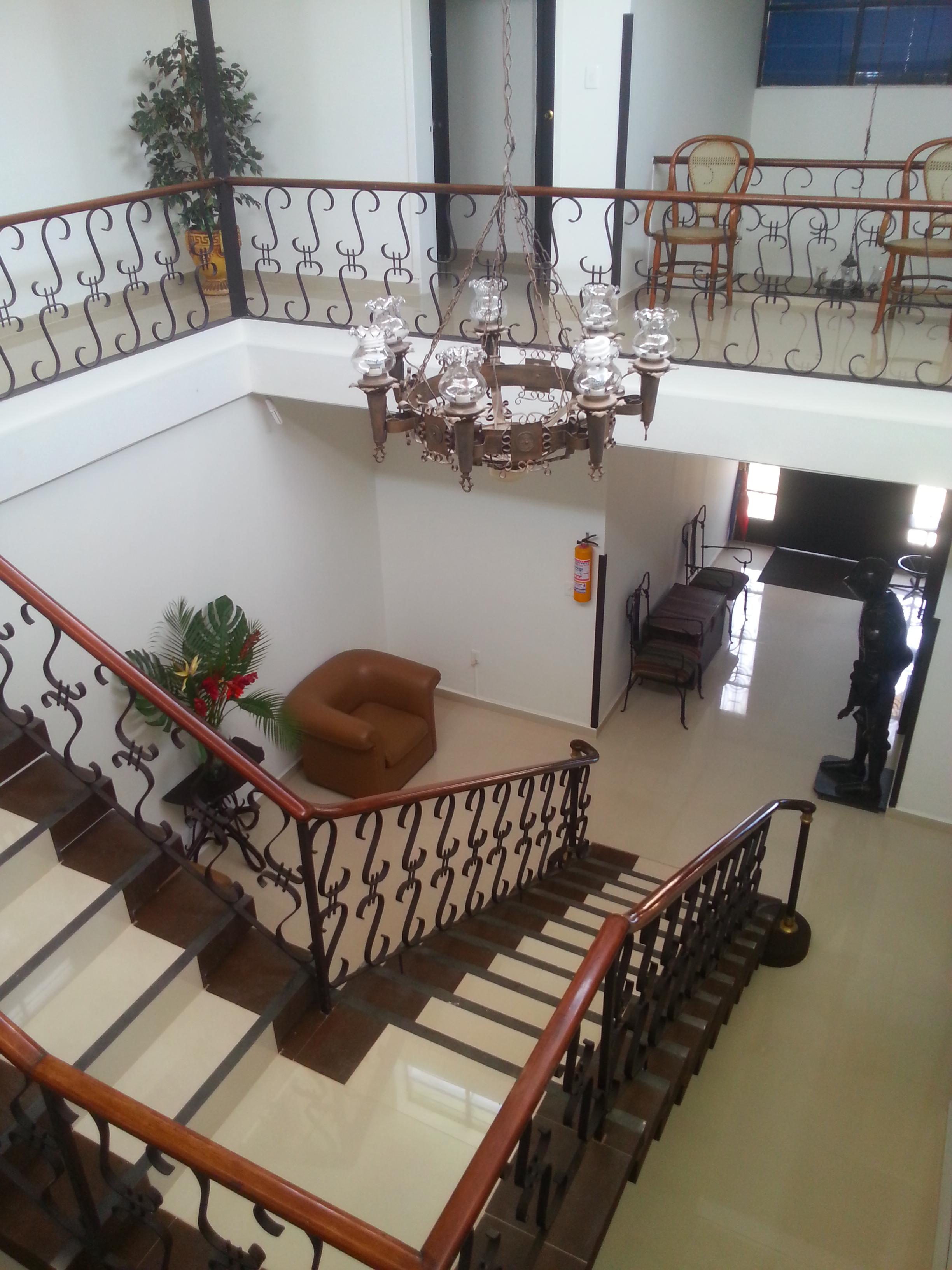 Hotel Colonial Plaza บูการามังกา ภายนอก รูปภาพ