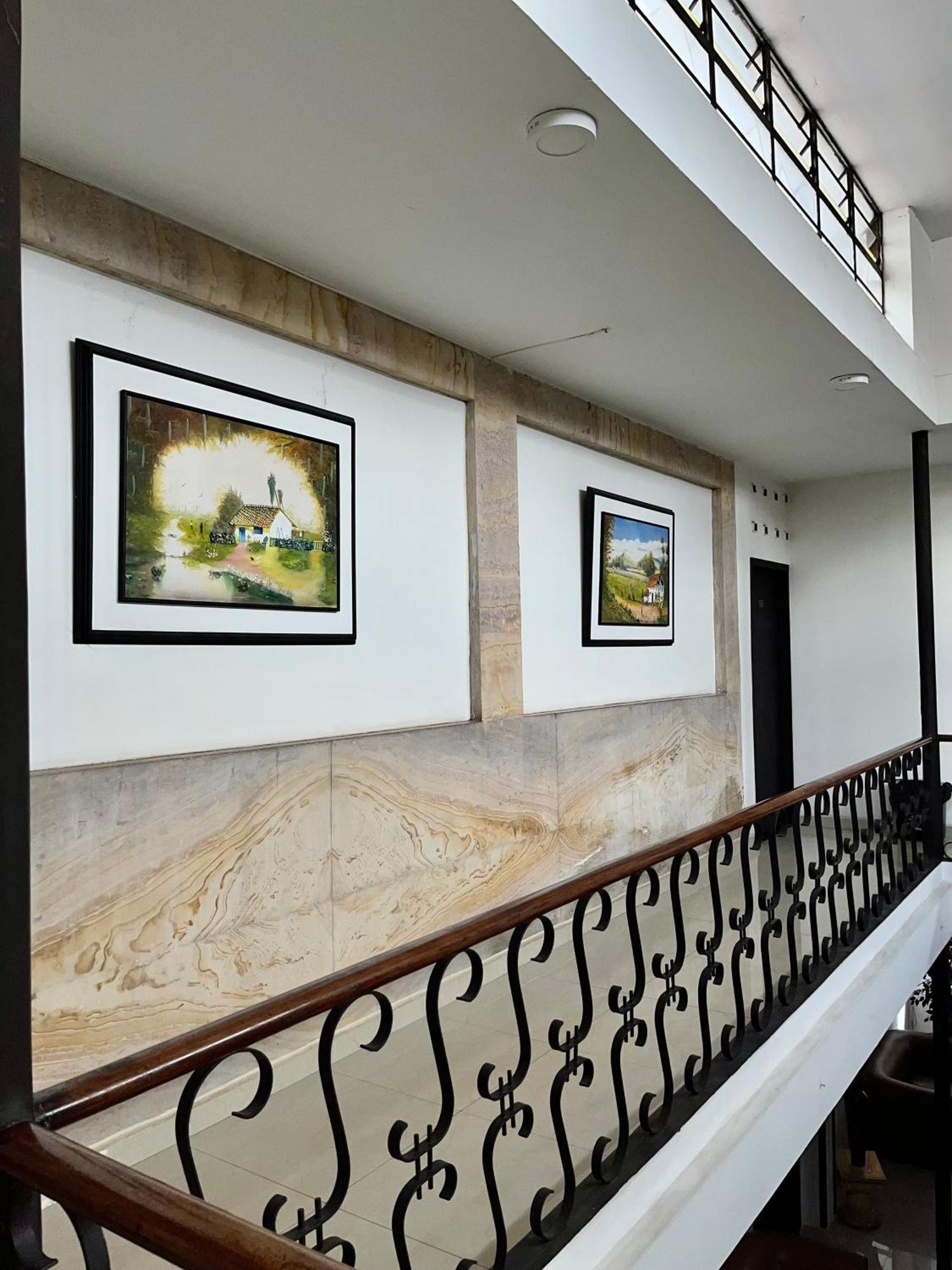 Hotel Colonial Plaza บูการามังกา ภายนอก รูปภาพ