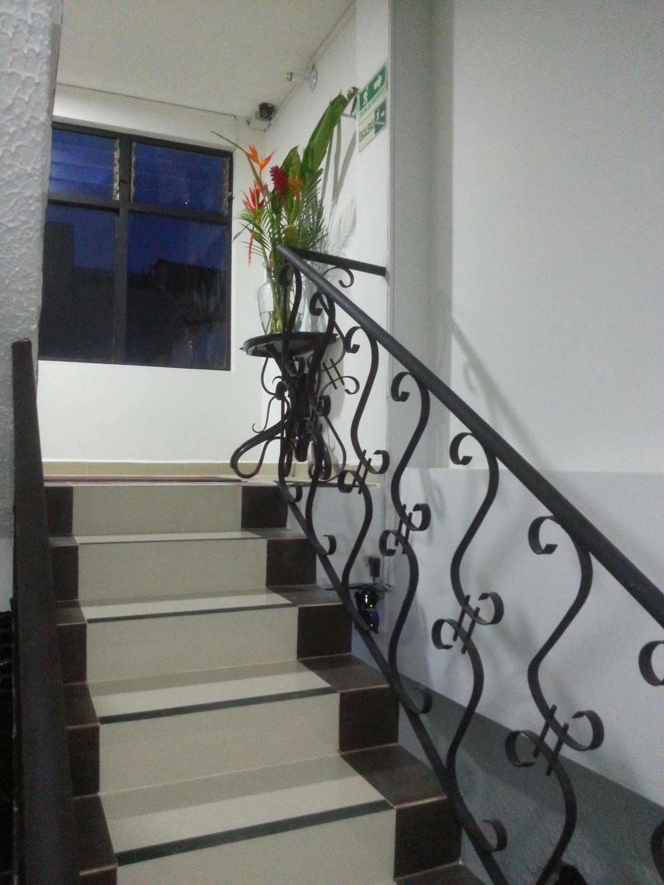 Hotel Colonial Plaza บูการามังกา ภายนอก รูปภาพ