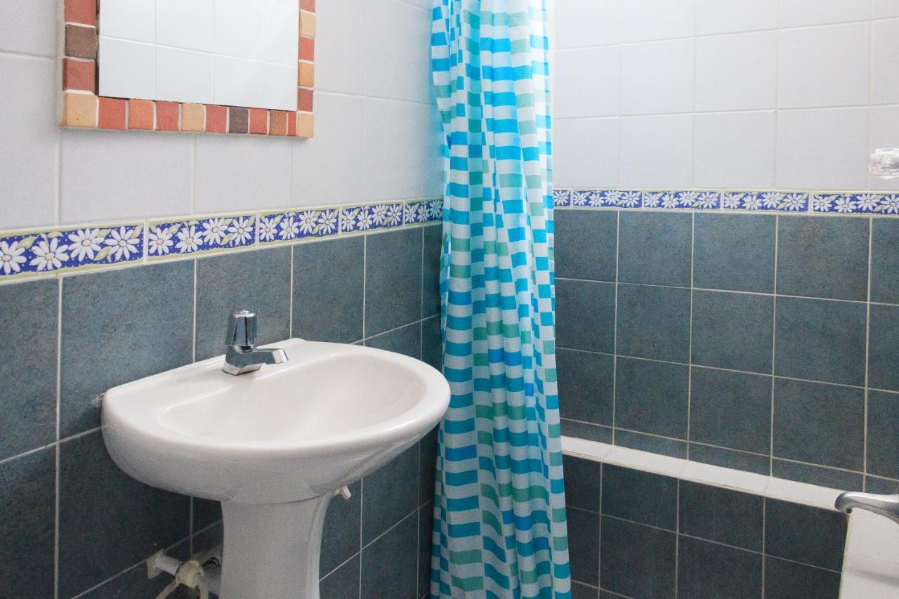 Hotel Colonial Plaza บูการามังกา ภายนอก รูปภาพ